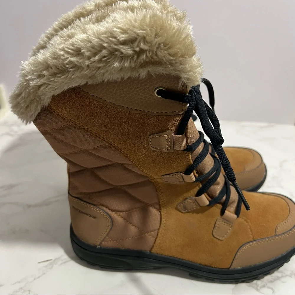 Columbia Women's Ice Maiden II Brown Snow‎ Boots -- 7